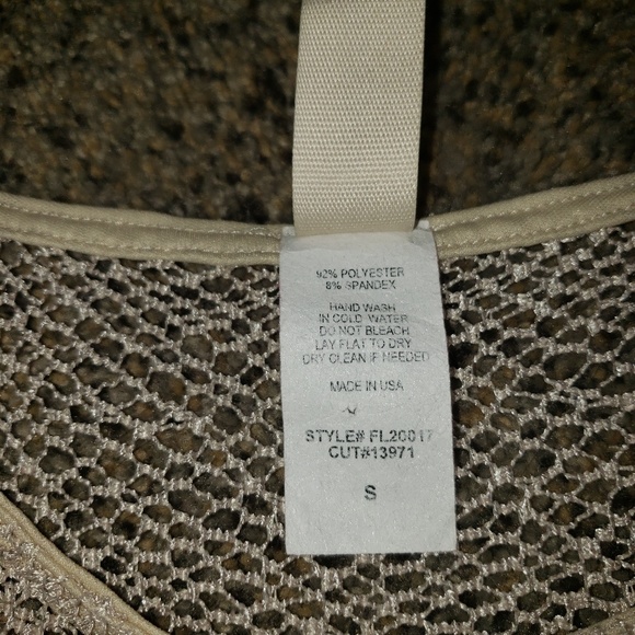 Top - Picture 3 of 4